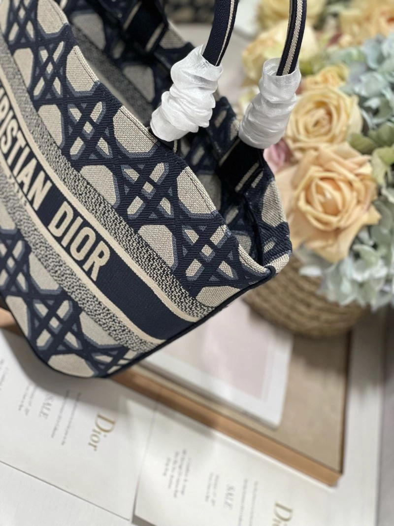 Compact Christian Dior Shopping Bags 75548