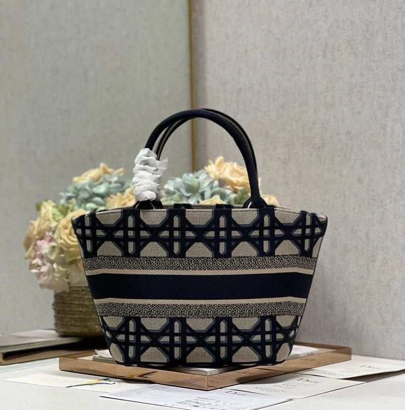 Compact Christian Dior Shopping Bags 75548