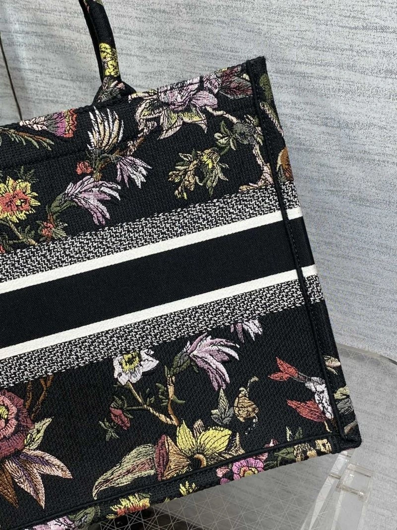 Christian Dior Shopping Bags EyeCatching 75552