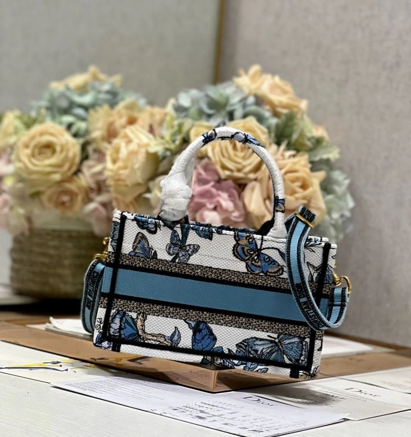 Trendsetting Christian Dior Shopping Bags 75540
