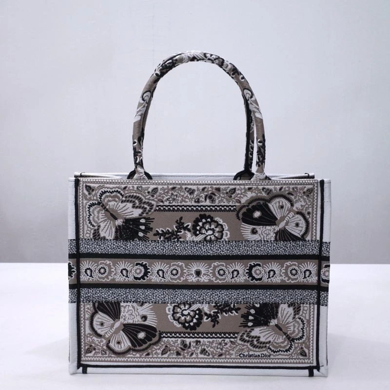 Contemporary Christian Dior Shopping Bags 75555