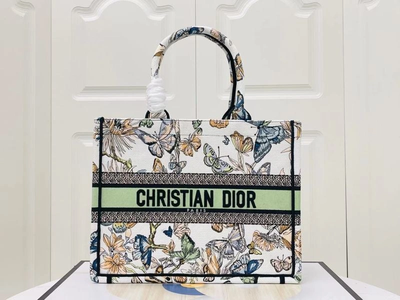 Supportive Christian Dior Shopping Bags 75536