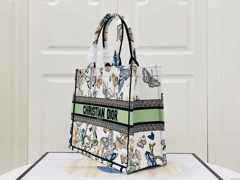 Supportive Christian Dior Shopping Bags 75536