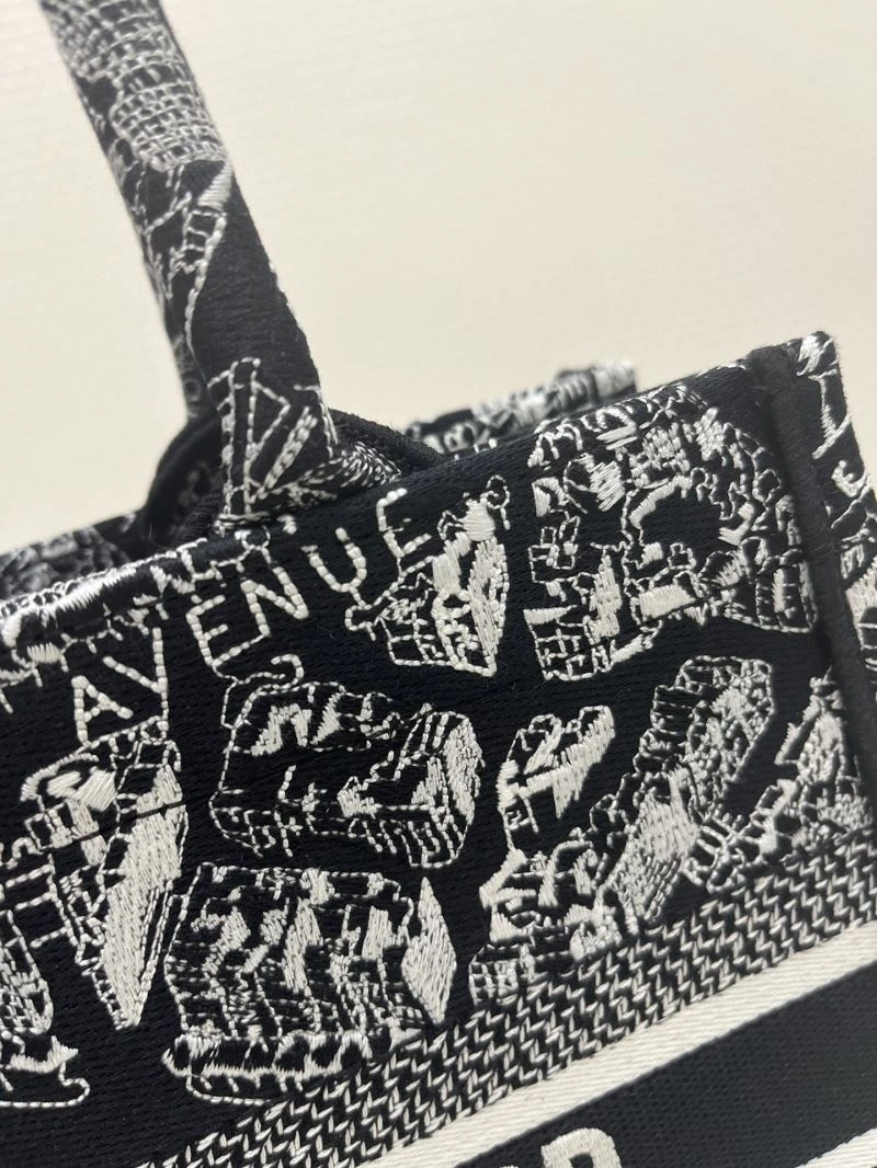 Versatile Christian Dior Shopping Bags 75528