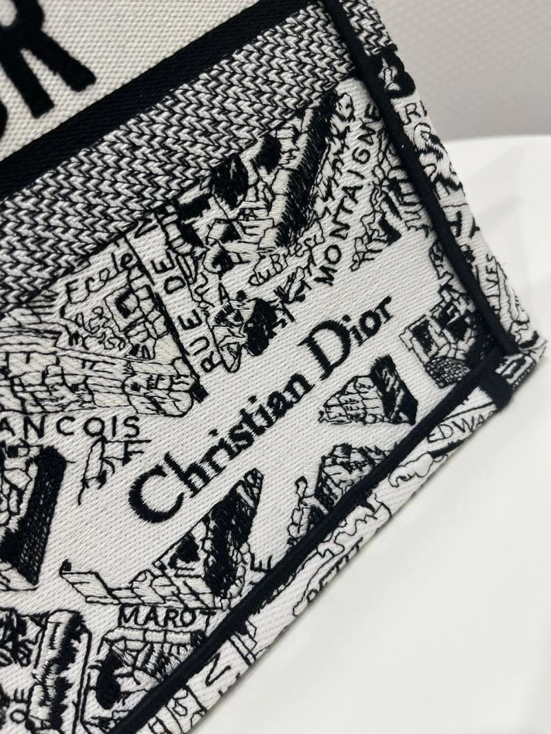 Christian Dior Shopping Bags FashionForward 75522