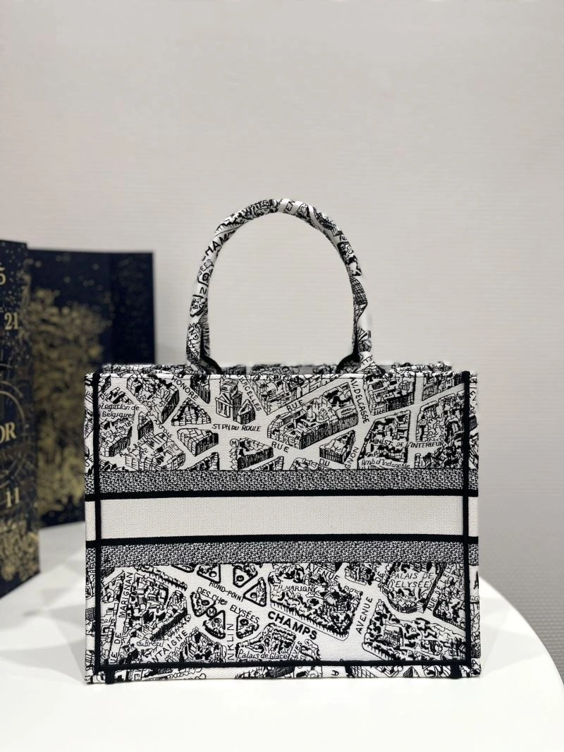 Christian Dior Shopping Bags FashionForward 75522