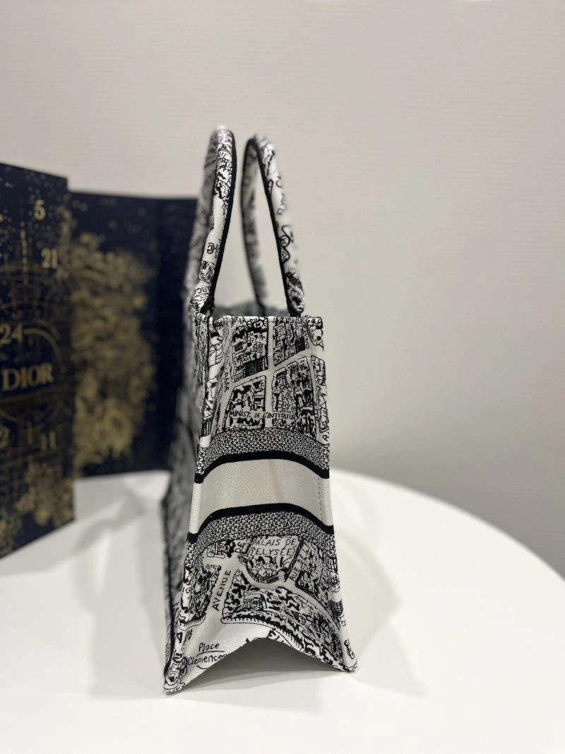 Christian Dior Shopping Bags FashionForward 75522