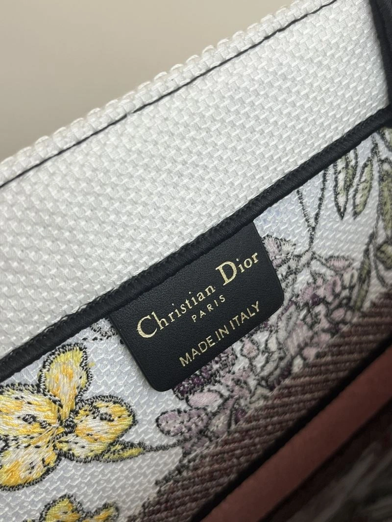 Seasonal Christian Dior Shopping Bags 75495