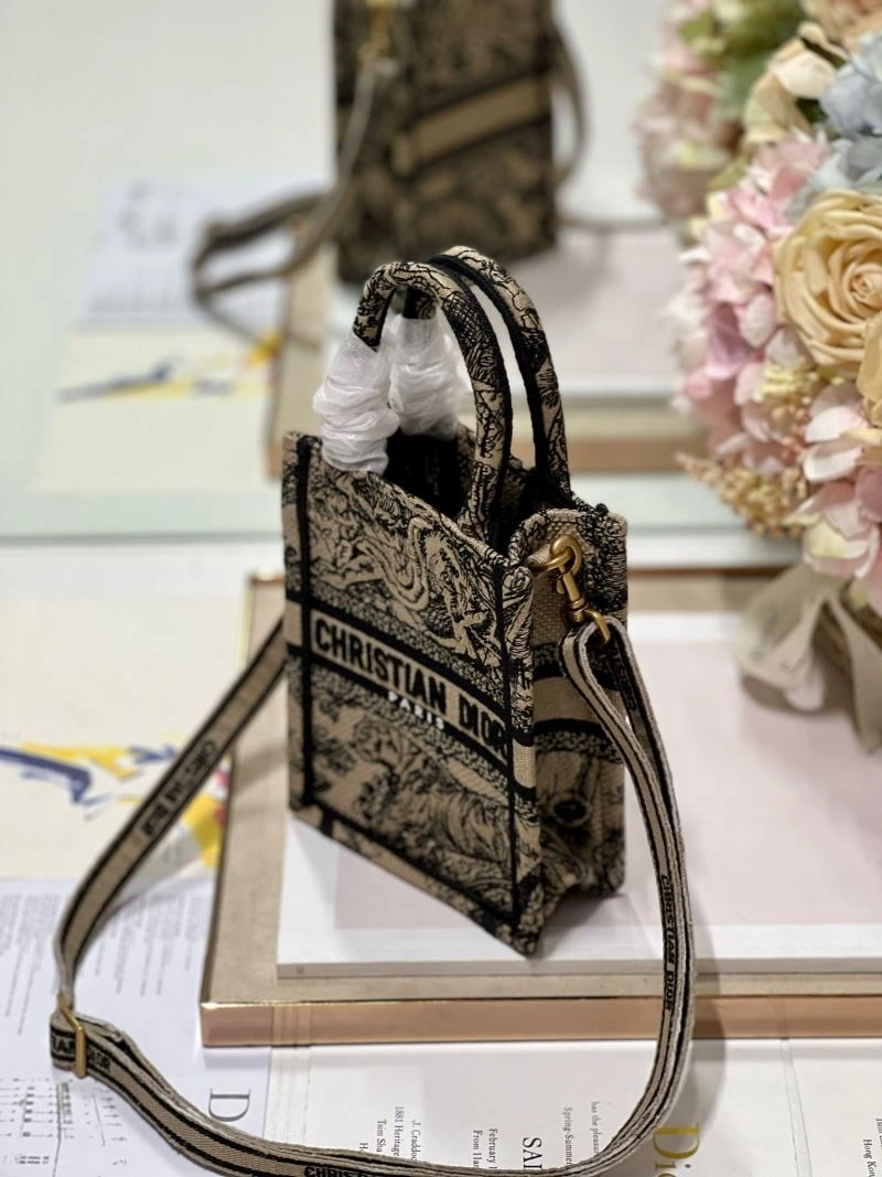 Christian Dior Shopping Bags AllSeason 75483