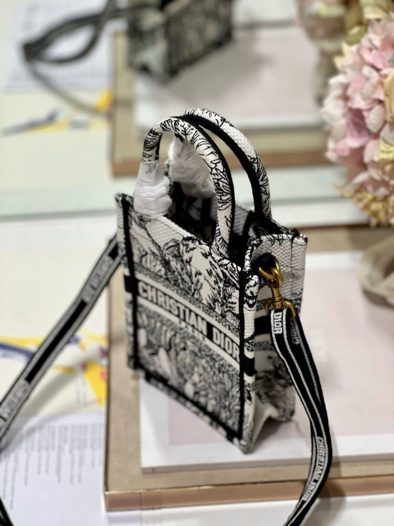 Youthful Christian Dior Shopping Bags 75482
