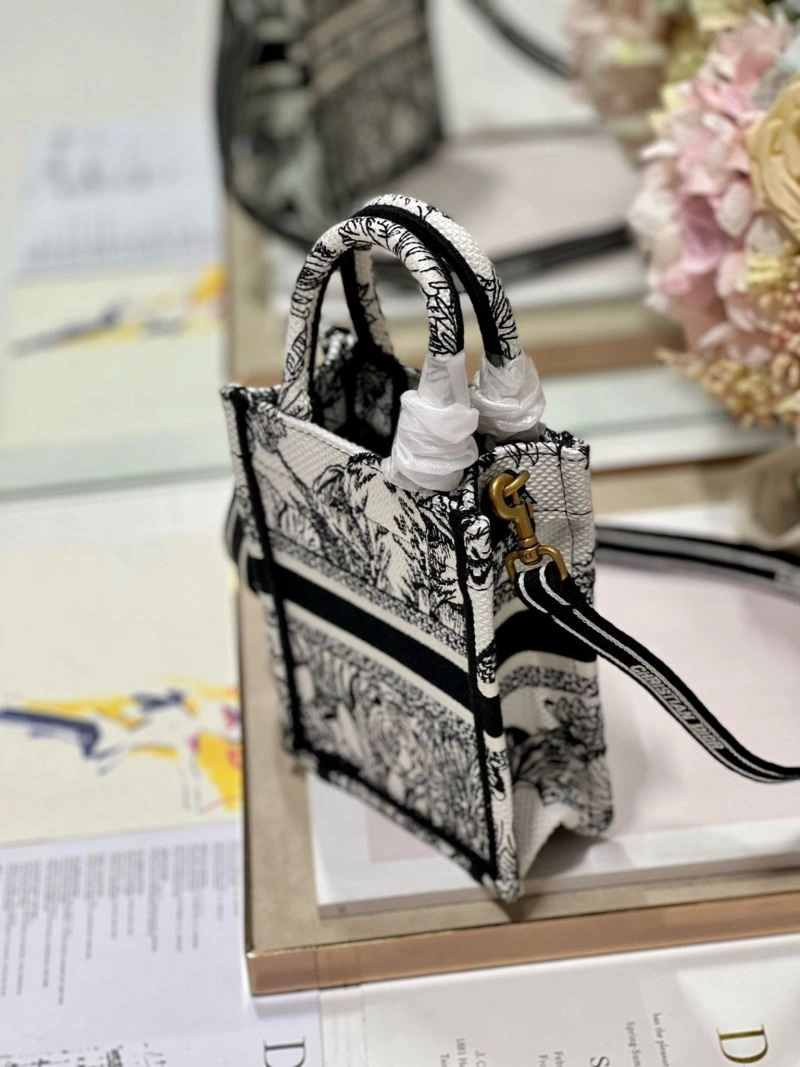 Youthful Christian Dior Shopping Bags 75482