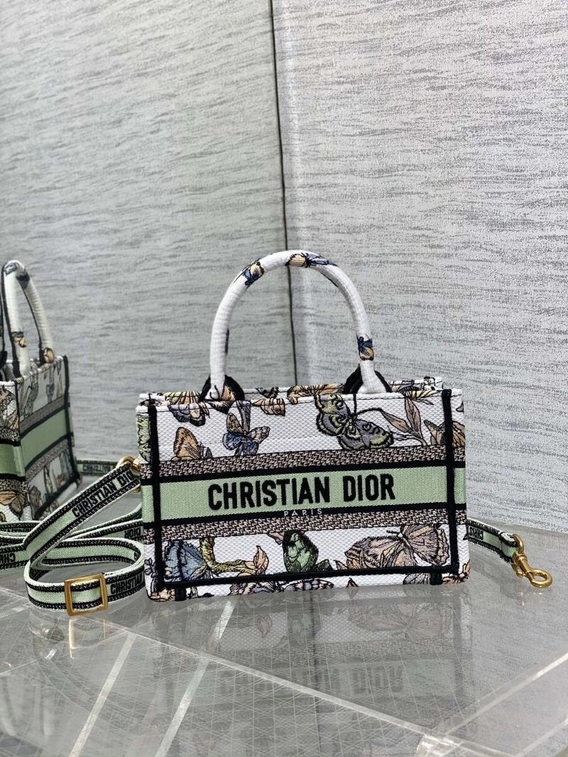 Sophisticated Christian Dior Shopping Bags 73913