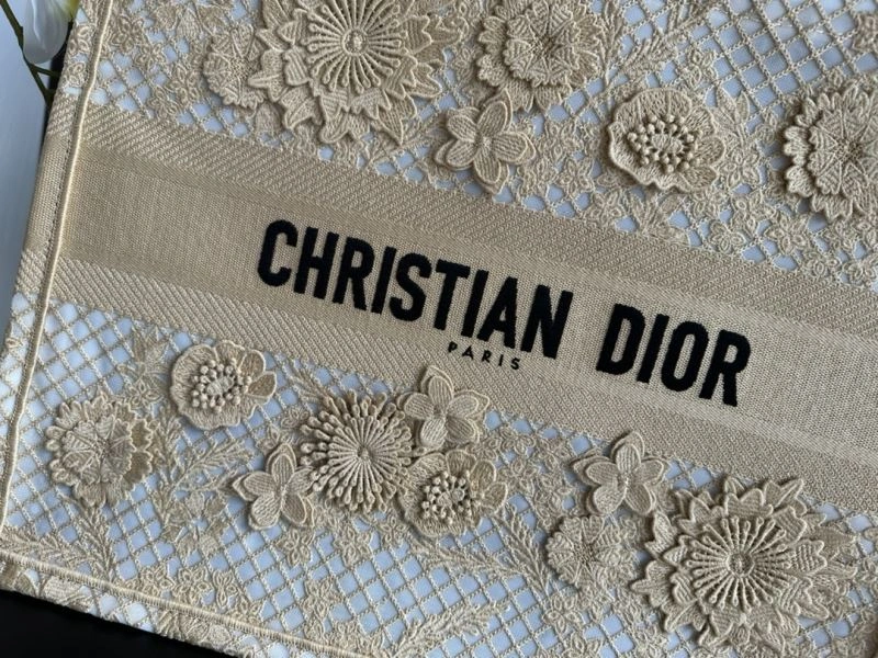 Christian Dior Shopping Bags Refined 73943