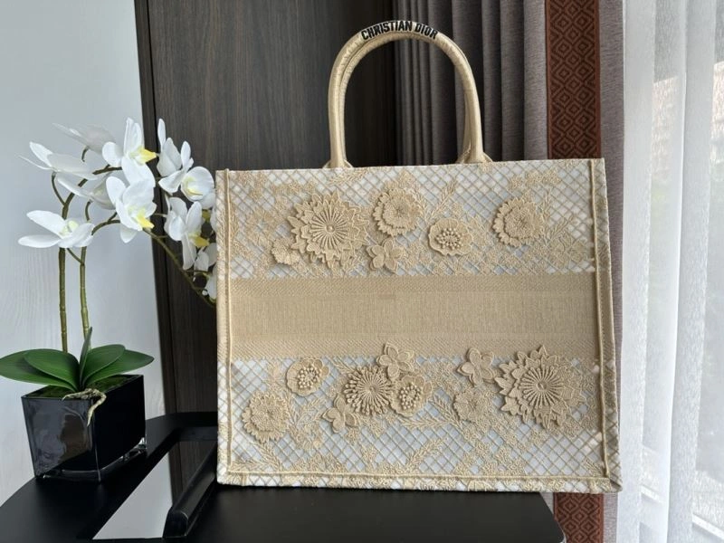 Christian Dior Shopping Bags Refined 73943