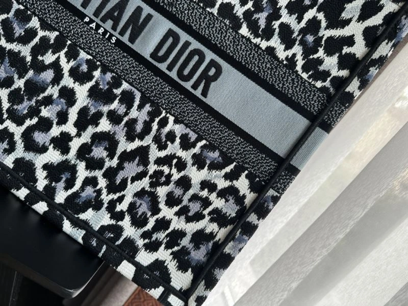 Christian Dior Shopping Bags OnTrend 73899