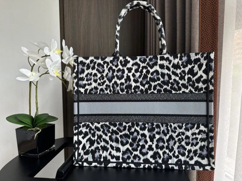 Christian Dior Shopping Bags OnTrend 73899