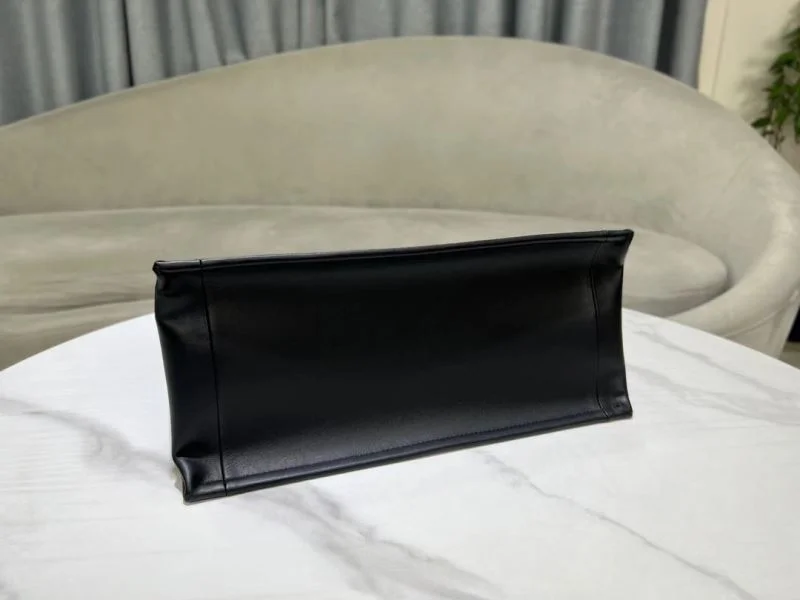 Christian Dior Shopping Bags TimelessDesign 37719