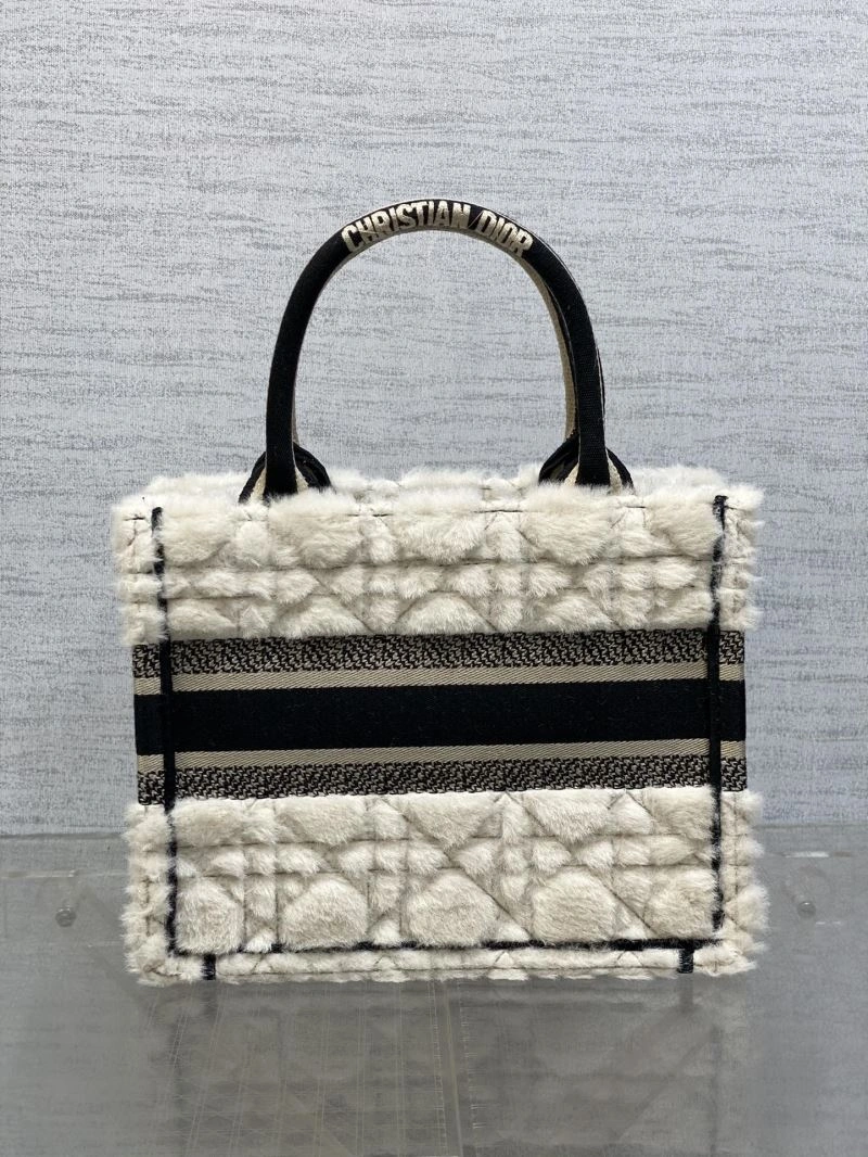 FashionForward Christian Dior Shopping Bags 73917