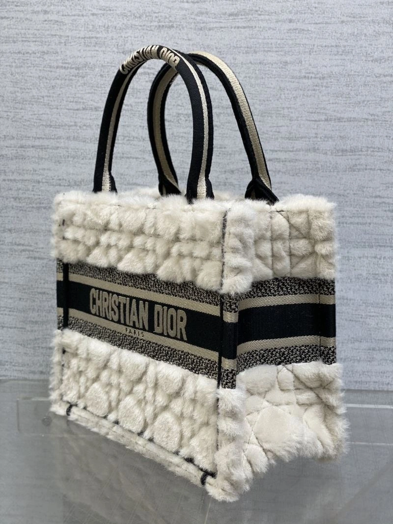 FashionForward Christian Dior Shopping Bags 73917