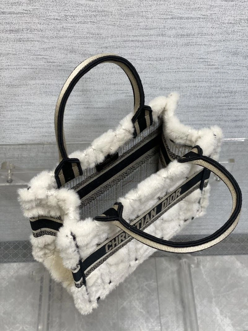 FashionForward Christian Dior Shopping Bags 73917