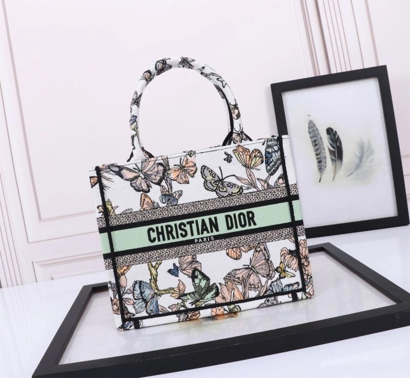 Effortless Christian Dior Shopping Bags 73873