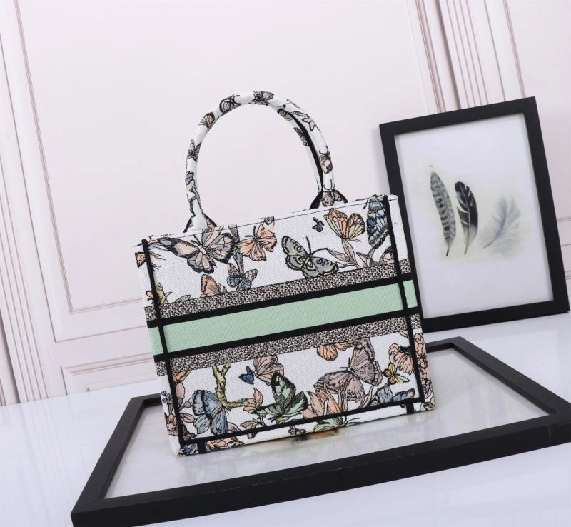 Effortless Christian Dior Shopping Bags 73873