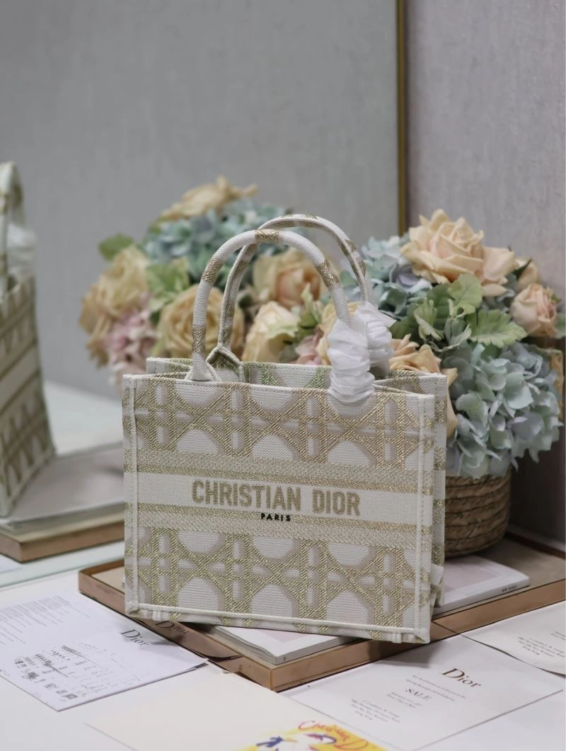 WeatherProof Christian Dior Shopping Bags 73854