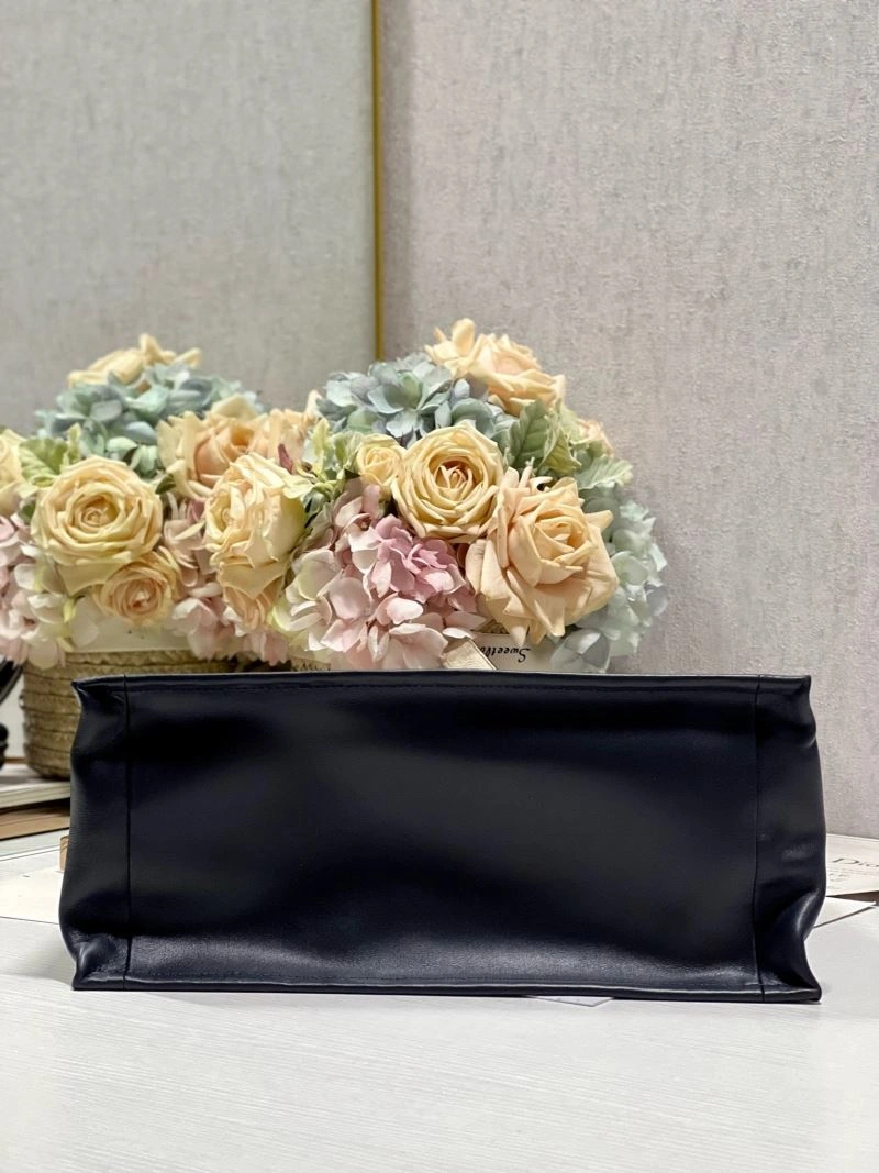 Timeless Christian Dior Shopping Bags 73839