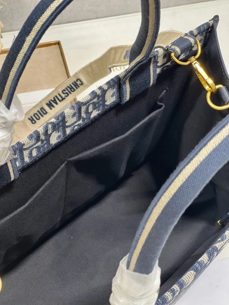 Timeless Christian Dior Shopping Bags 73839