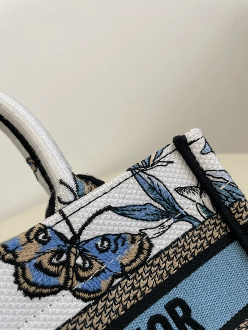Sporty Christian Dior Shopping Bags 70529