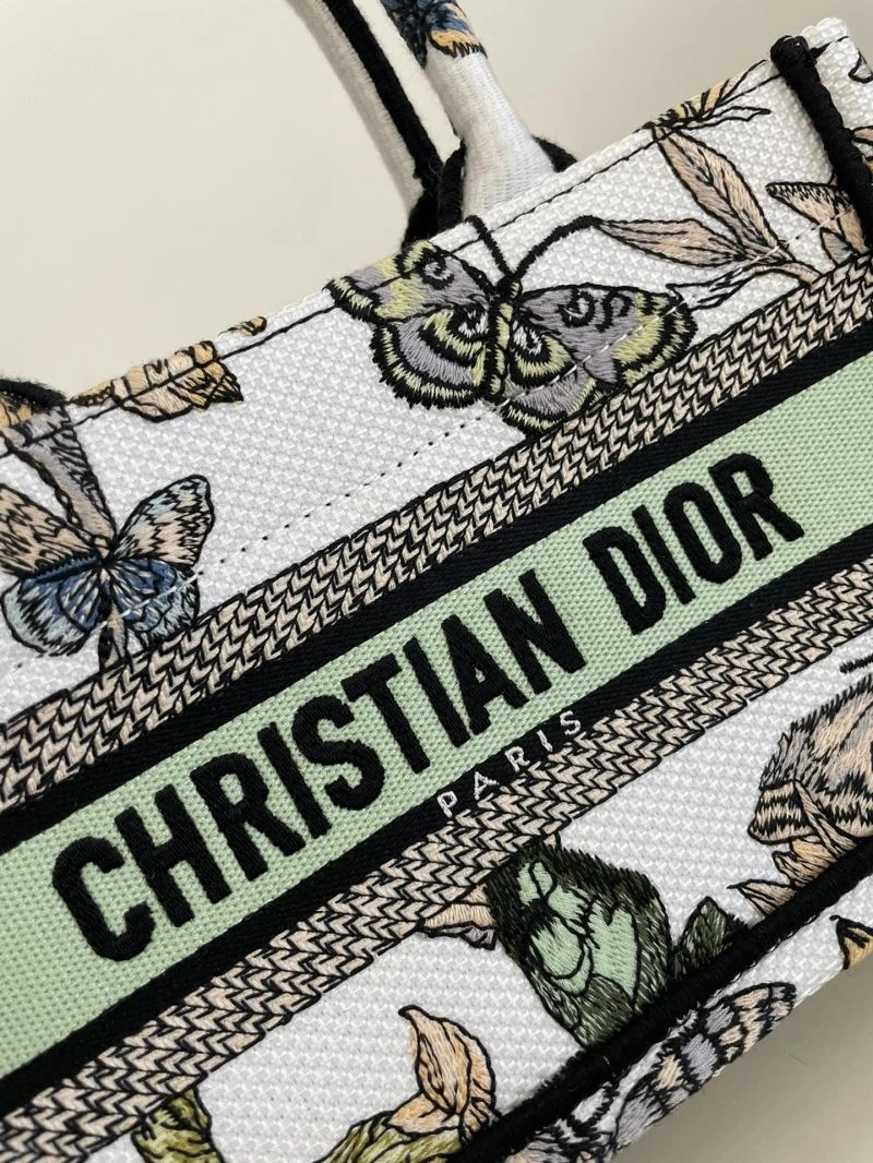 Refined Christian Dior Shopping Bags 70569