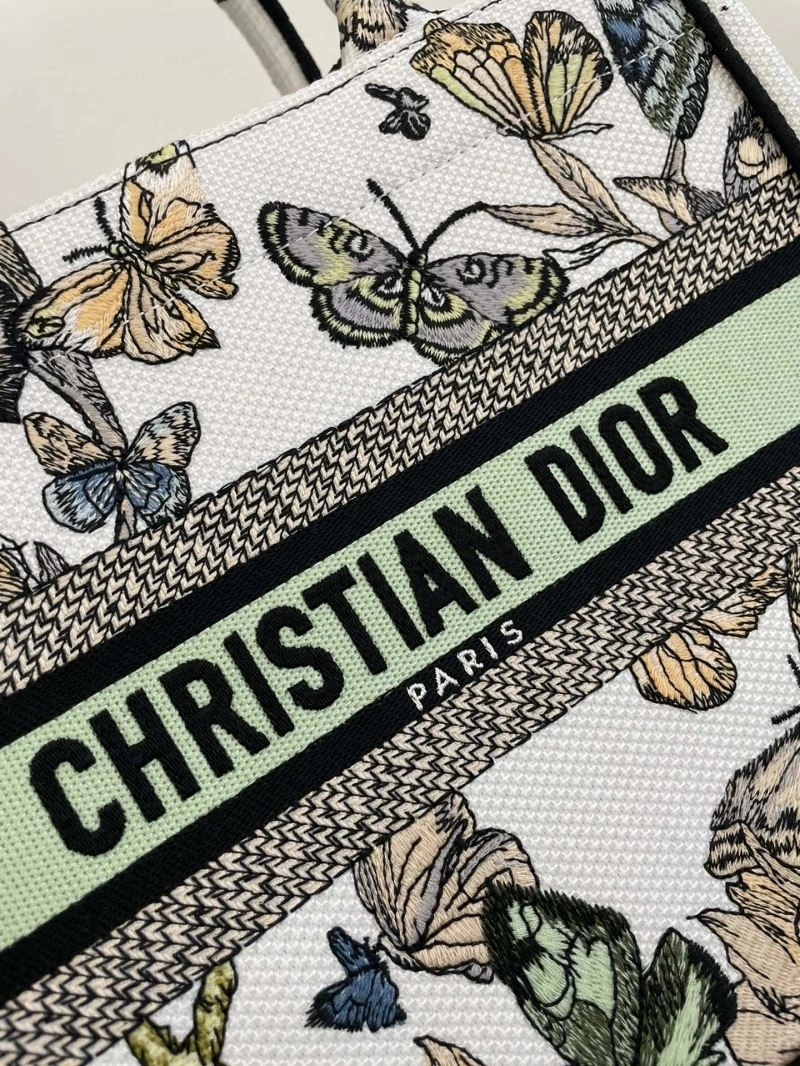 FashionForward Christian Dior Shopping Bags 70522
