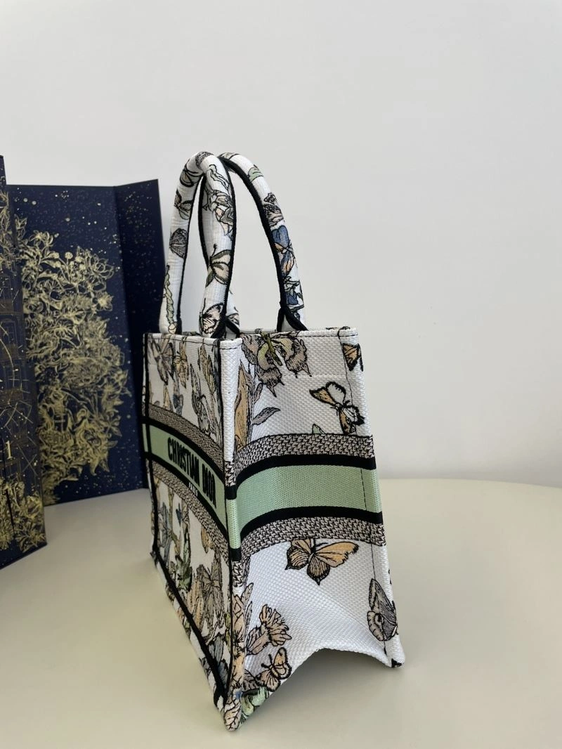 FashionForward Christian Dior Shopping Bags 70522