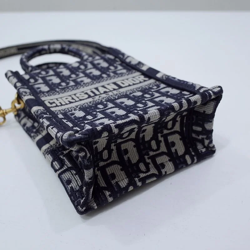 Trendsetting Christian Dior Shopping Bags 37700