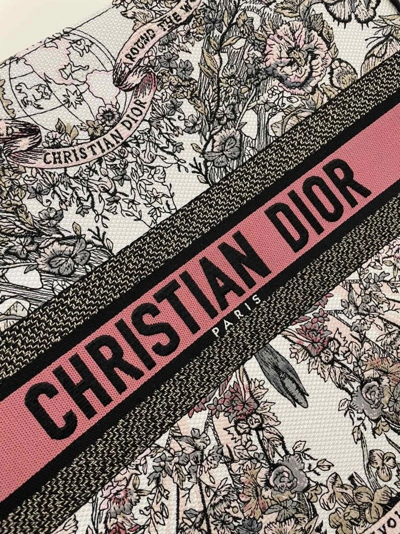 WellDesigned Christian Dior Shopping Bags 70559
