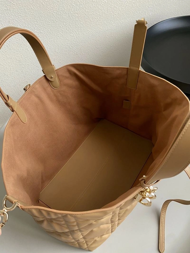 Christian Dior Shopping Bags Comfortable 70554