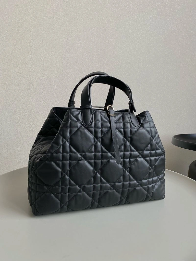 Christian Dior Shopping Bags WellDesigned 70603