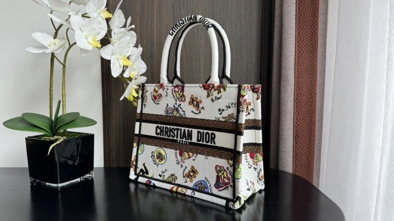 Christian Dior Shopping Bags Sophisticated 70469
