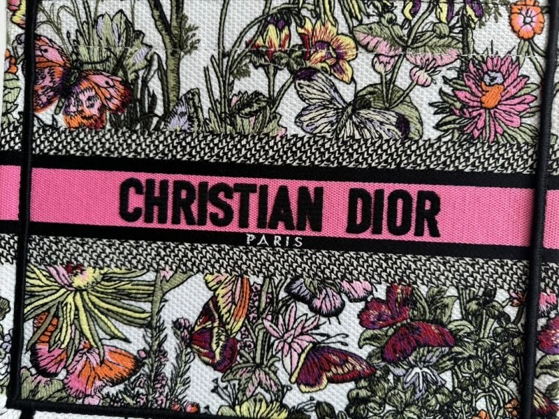 Functional Christian Dior Shopping Bags 70462