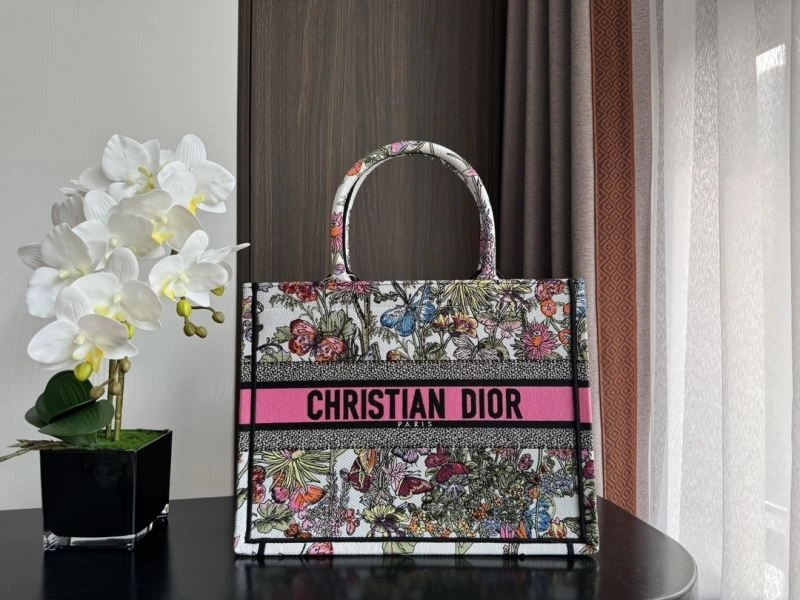 Stylish Christian Dior Shopping Bags 70460