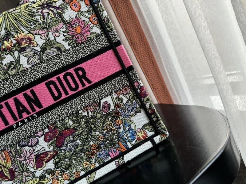 Stylish Christian Dior Shopping Bags 70460