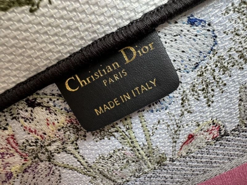 Stylish Christian Dior Shopping Bags 70460
