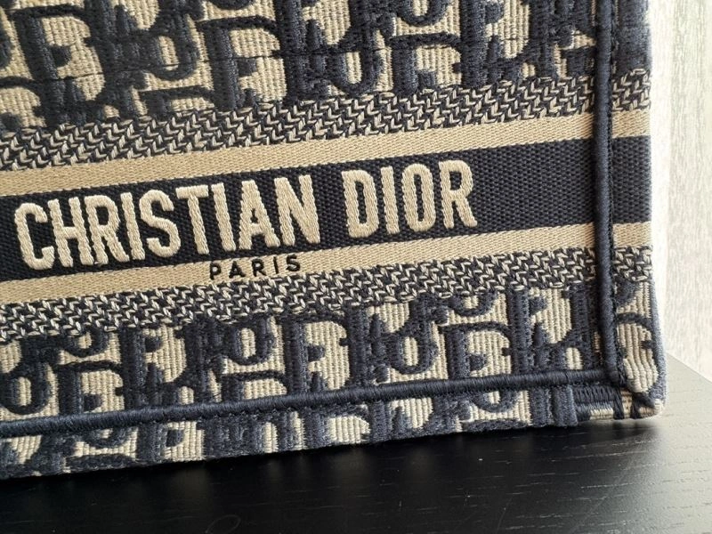 Casual Christian Dior Shopping Bags 70450