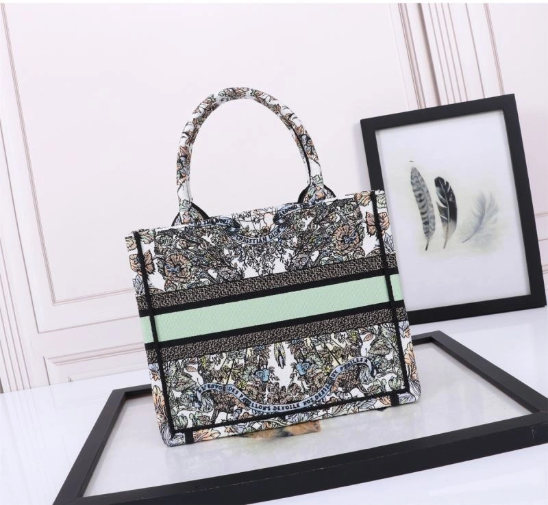 Christian Dior Shopping Bags Versatile 70445