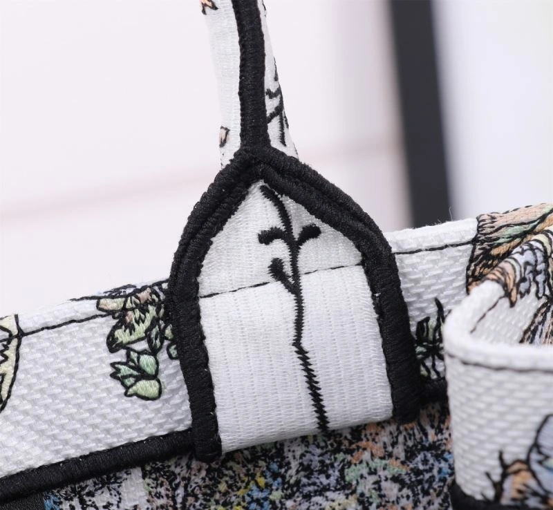 Christian Dior Shopping Bags Versatile 70445