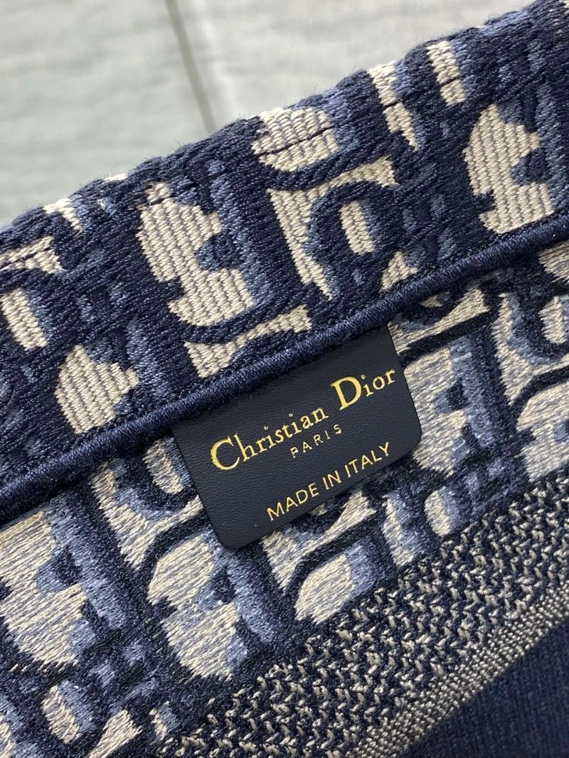 Christian Dior Shopping Bags ModernLook 70439