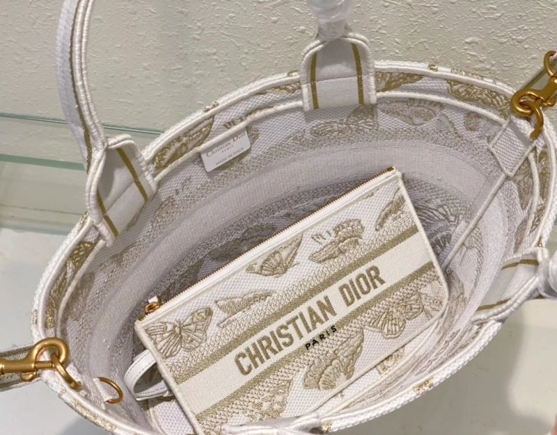 Christian Dior Shopping Bags Contemporary 70447