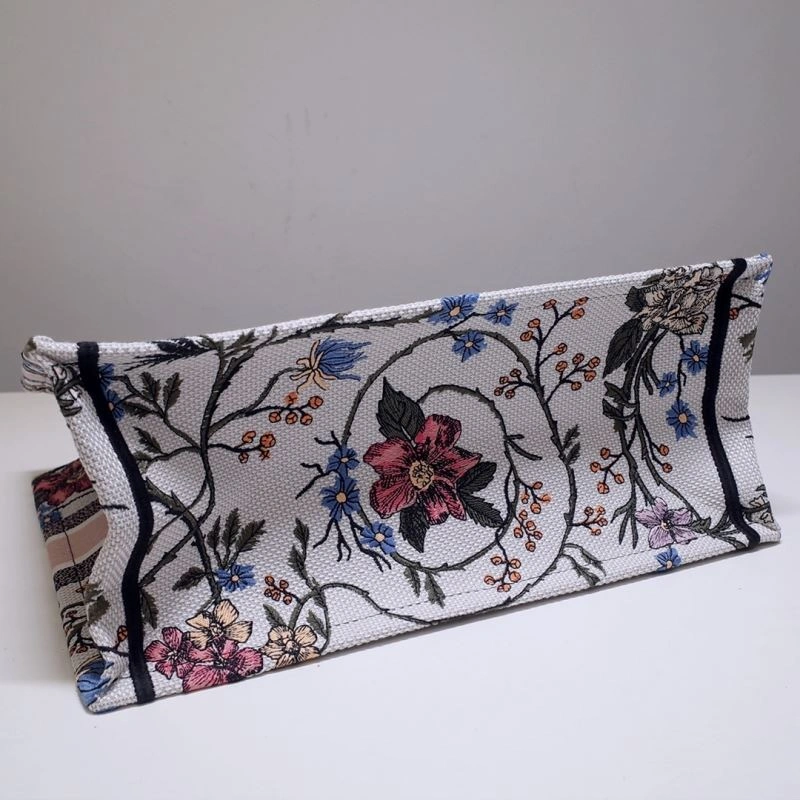 Christian Dior Shopping Bags UrbanChic 70437