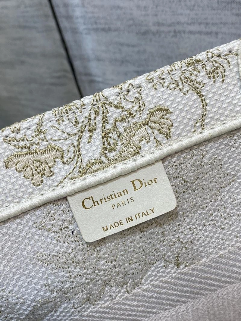 Sophisticated Christian Dior Shopping Bags 70482