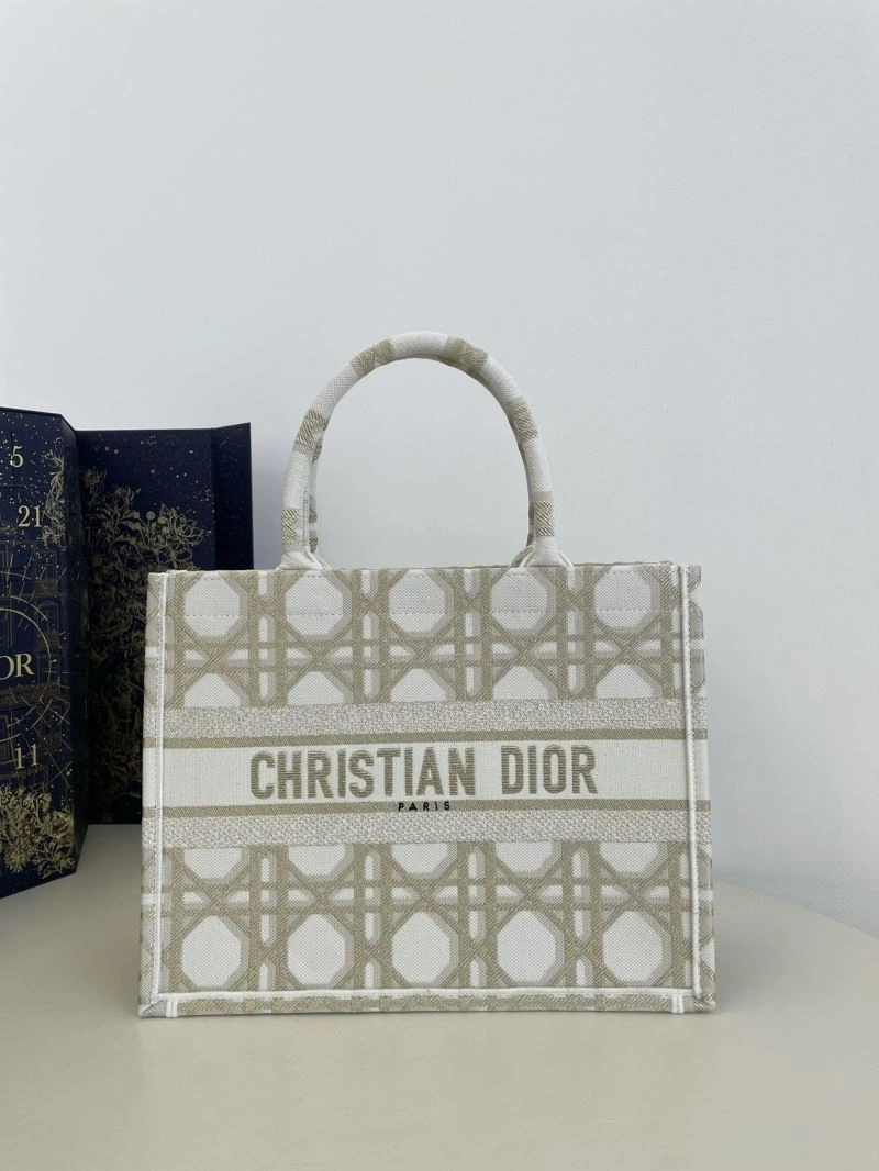 Unisex Christian Dior Shopping Bags 70429
